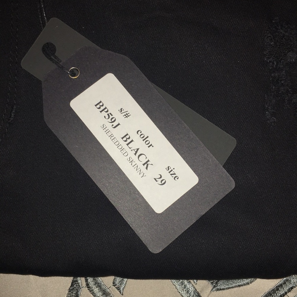 Sale🔹Just Black Shredded Distressed Skinny Jeans - Picture 4 of 5